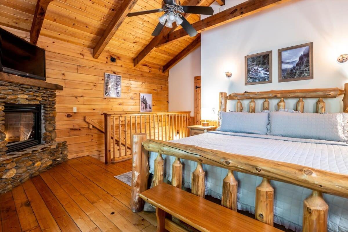 Quaint & Secluded Near Dollywood With Bbq&Hot Tub Pigeon Forge Exterior foto