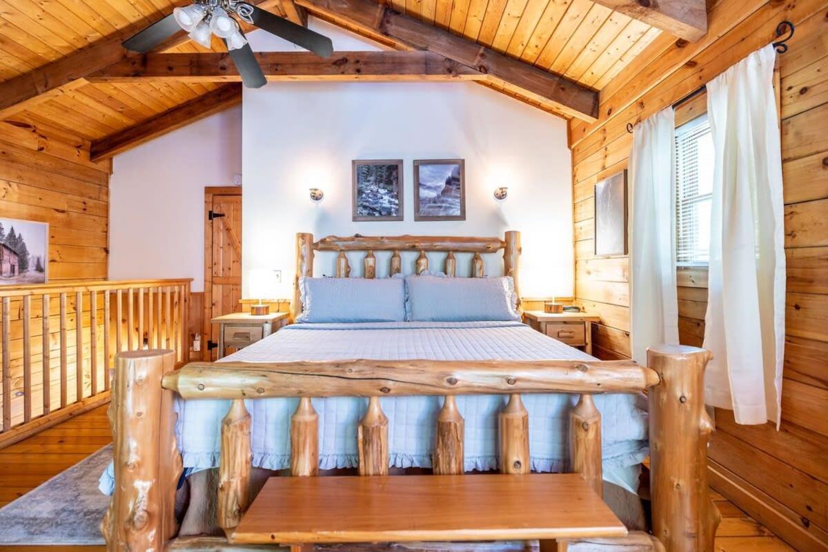Quaint & Secluded Near Dollywood With Bbq&Hot Tub Pigeon Forge Exterior foto